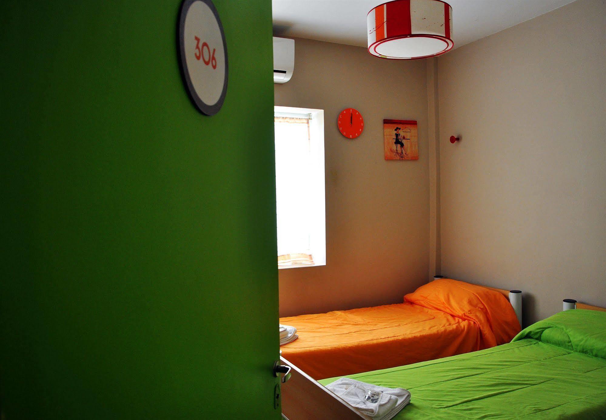 Hostel Suites Mendoza Exterior photo